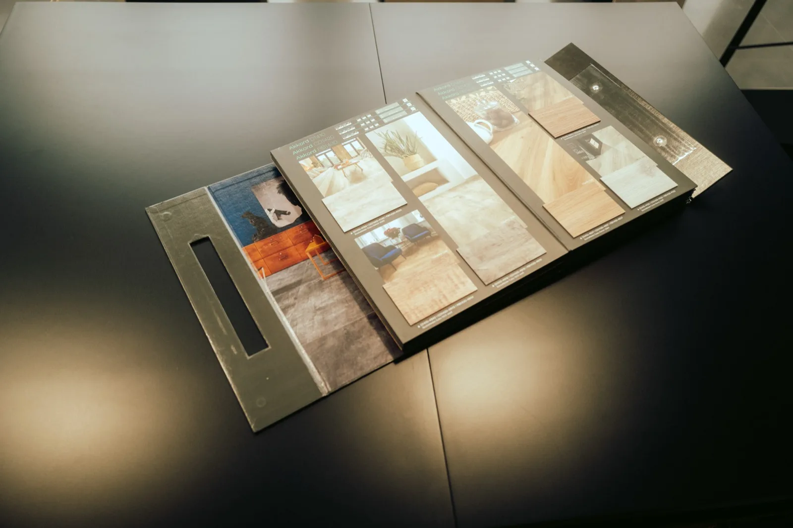 Feinsteinzeug-Großformatplatten